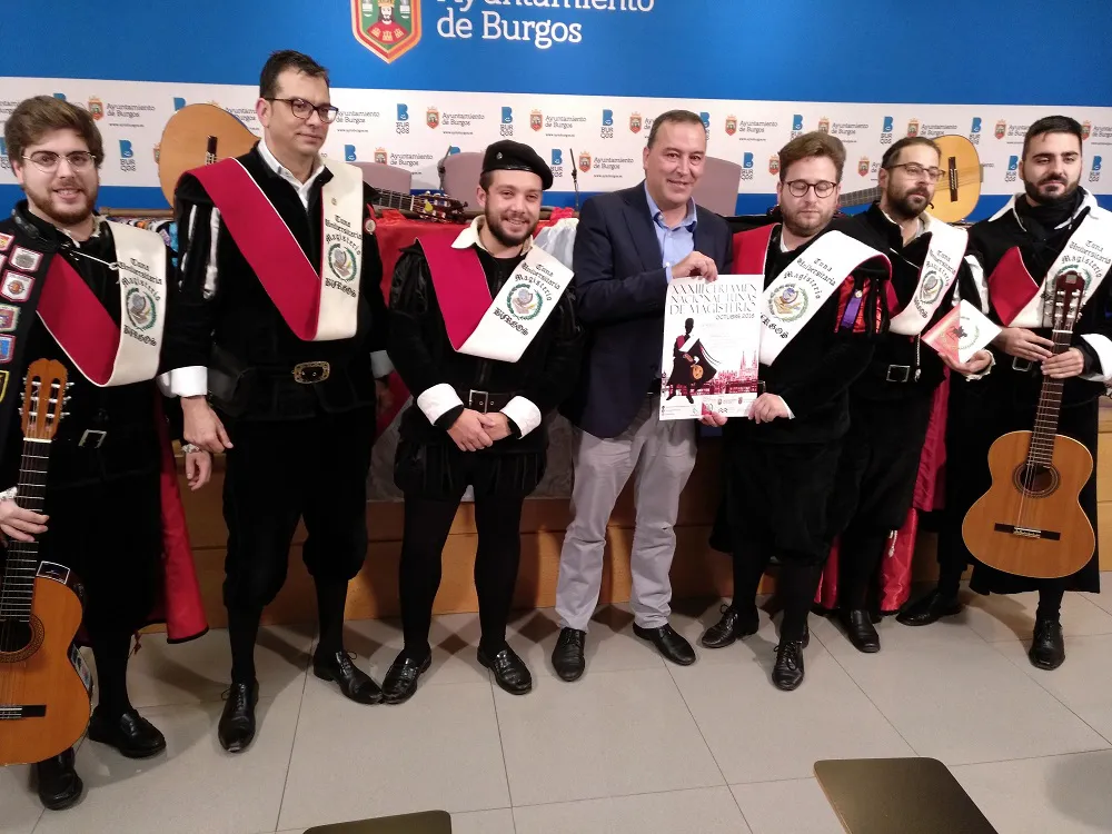 Actualidad Burgos: Burgos acoge el XXXIII Certamen Nacional de Tunas de Magisterio con la presencia de 200 tunos