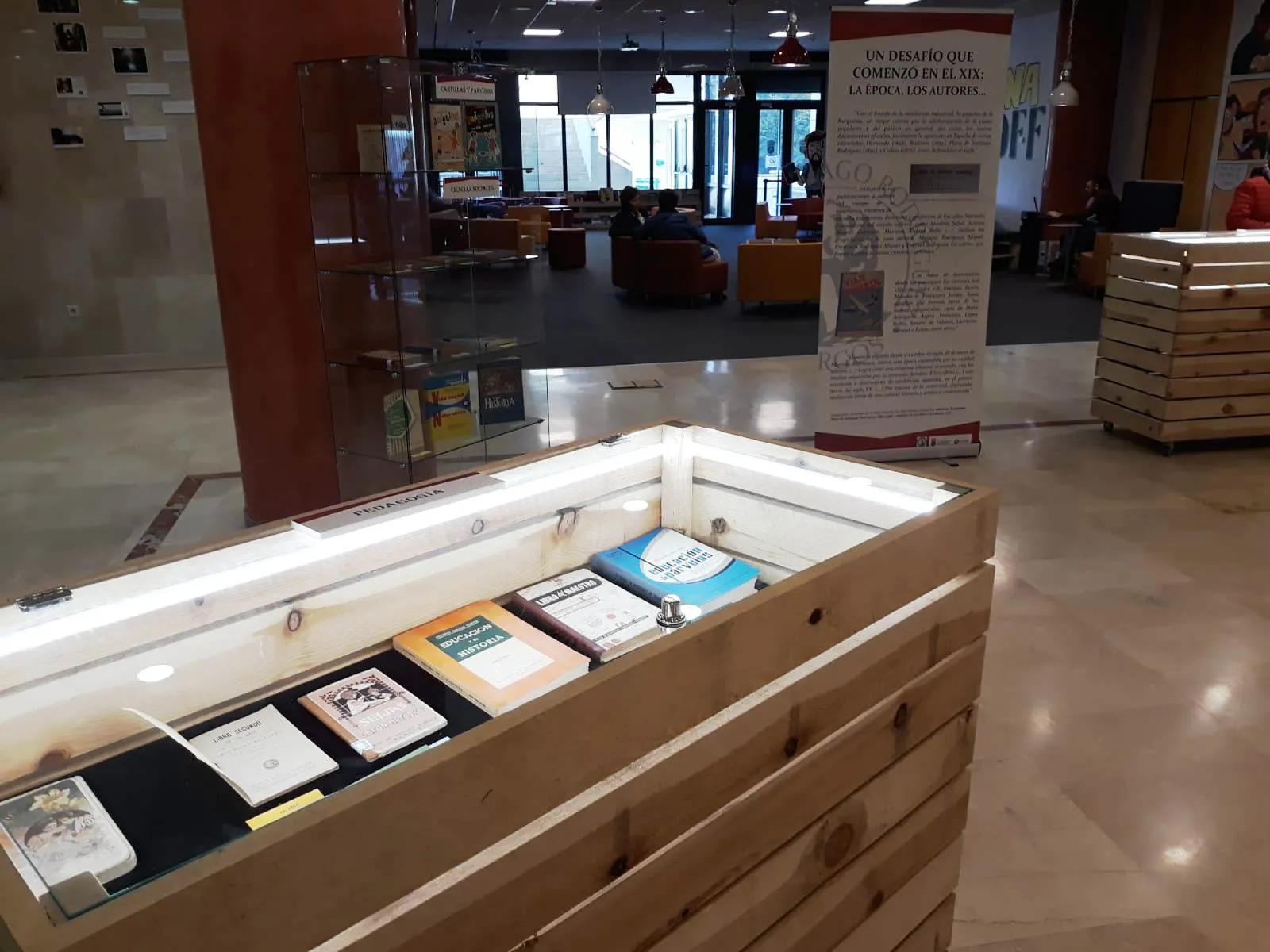 Cultura Burgos: La Biblioteca Universitaria homenajea a la librería Hijos de Santiago Rodríguez
