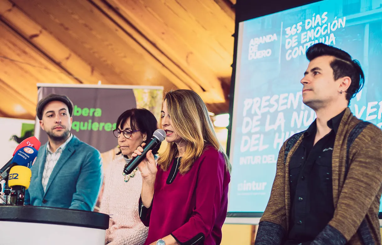 Aranda de Duero Burgos: Aranda de Duero atrae el turismo con un himno pop