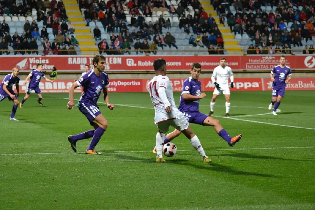 Fútbol Burgos: Empate de mérito del Burgos CF en el Reino de León (1-1)