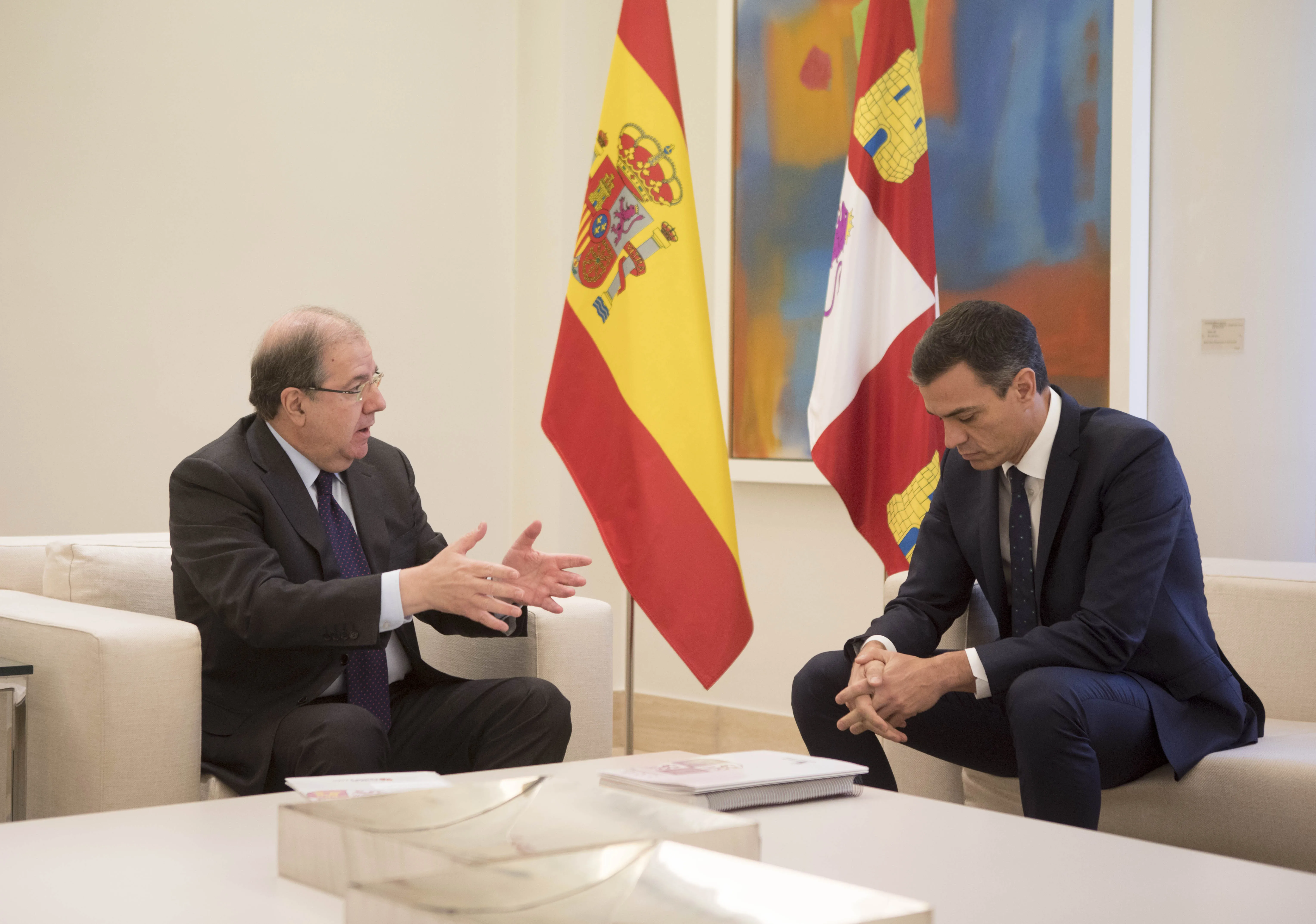 Castilla y León Burgos: Pedro Sánchez asegura que el AVE a Burgos no estará operativo hasta el año 2020