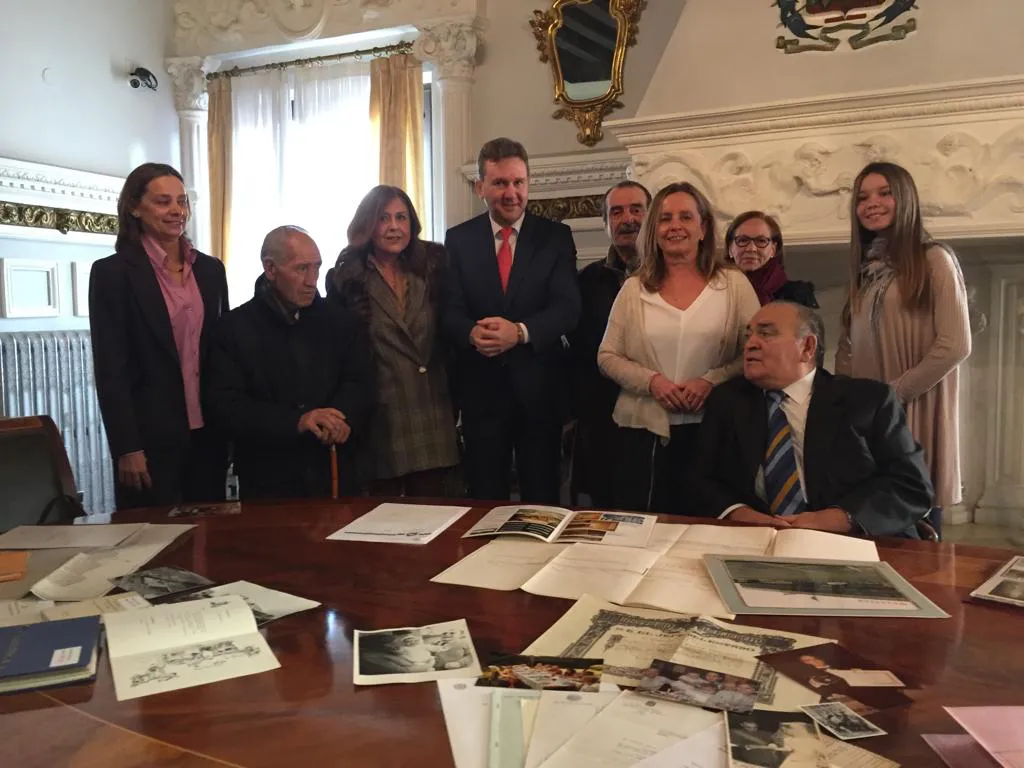 Cultura Burgos: La familia Pérez Pascual dona al Archivo Municipal de Burgos importante documentación industrial