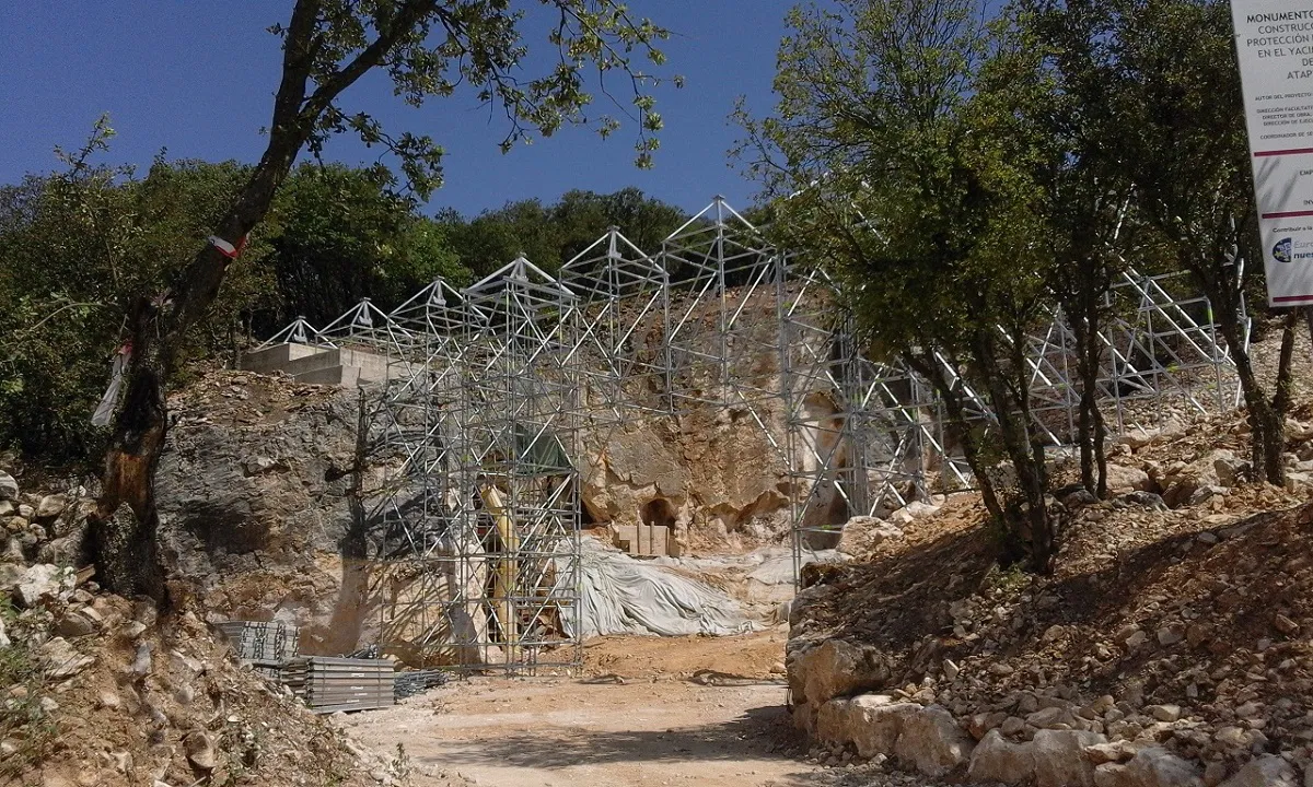 Cultura Burgos: Completada la protección de los yacimientos de Atapuerca con la cubierta de la Cueva Fantasma
