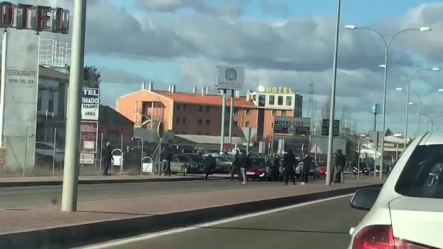 Fútbol Burgos: Un detenido y un herido en un enfrentamiento entre aficionados del Burgos y Salamanca CF UDS