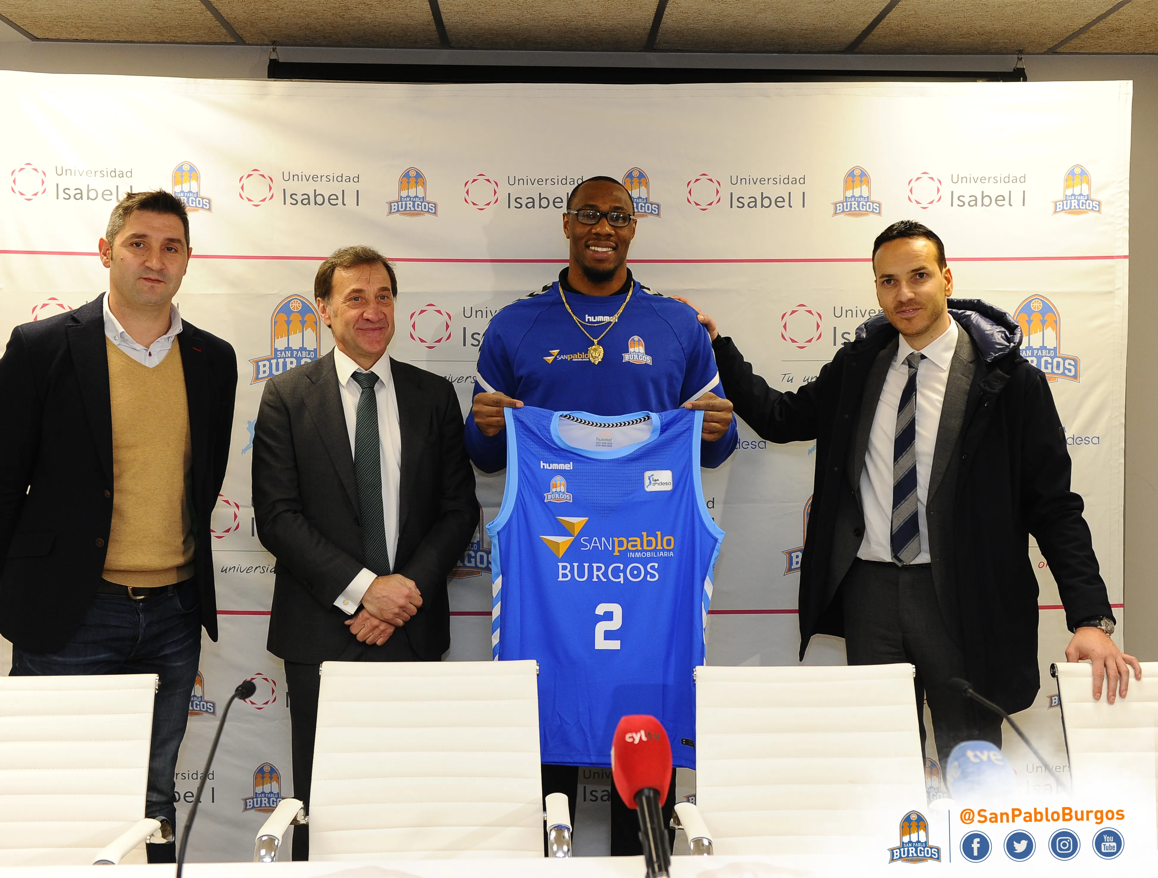 Baloncesto Burgos: Sutton: Estoy más que preparado para ayudar al equipo ·