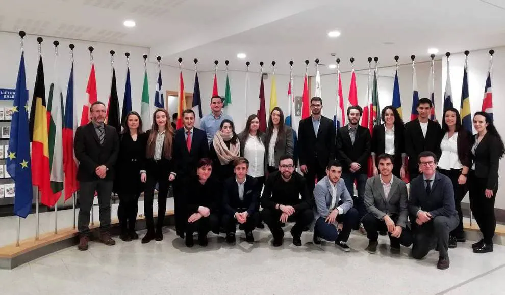 Universidad Burgos: Estudiantes de la UBU visitan durante tres días el Parlamento Europeo para conocer su labor y funcionamiento