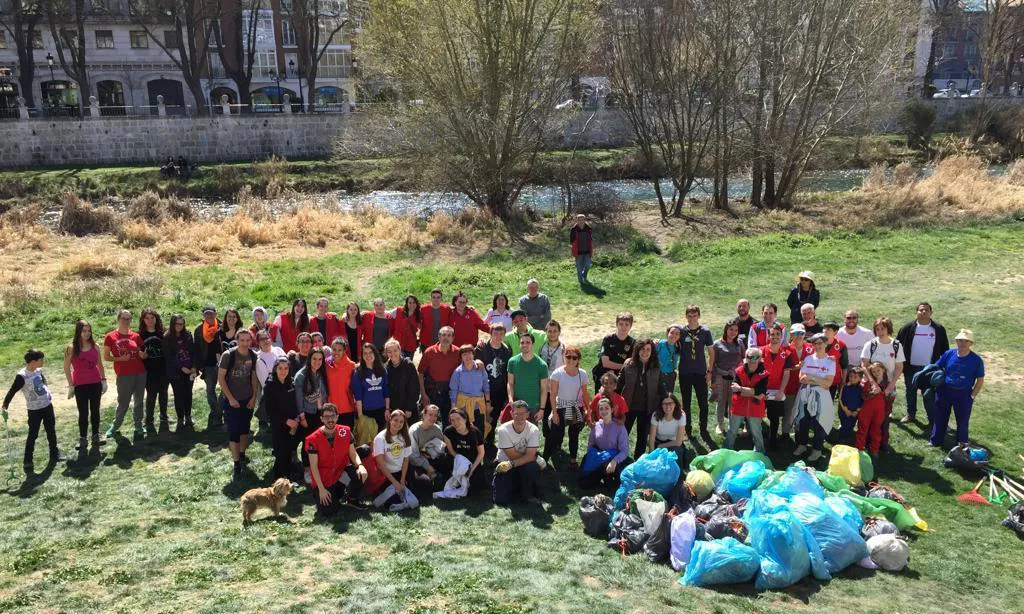 Local Burgos: Más de 80 voluntarios retiran 250 Kg de residuos en la limpieza del río Arlanzón