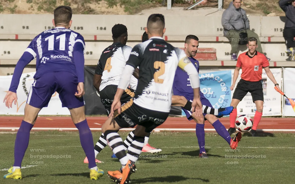 Fútbol Burgos: El Burgos CF suma un punto frente al Unionistas (0-0)