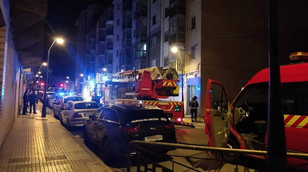 Sucesos Burgos: Atendido un hombre de 49 años tras el incendio de una vivienda en la calle Enrique III
