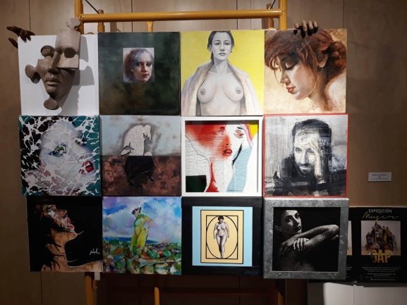 Cultura Burgos: Mujer llega a la Sala de Exposiciones del Consulado para generar nuevas consciencias