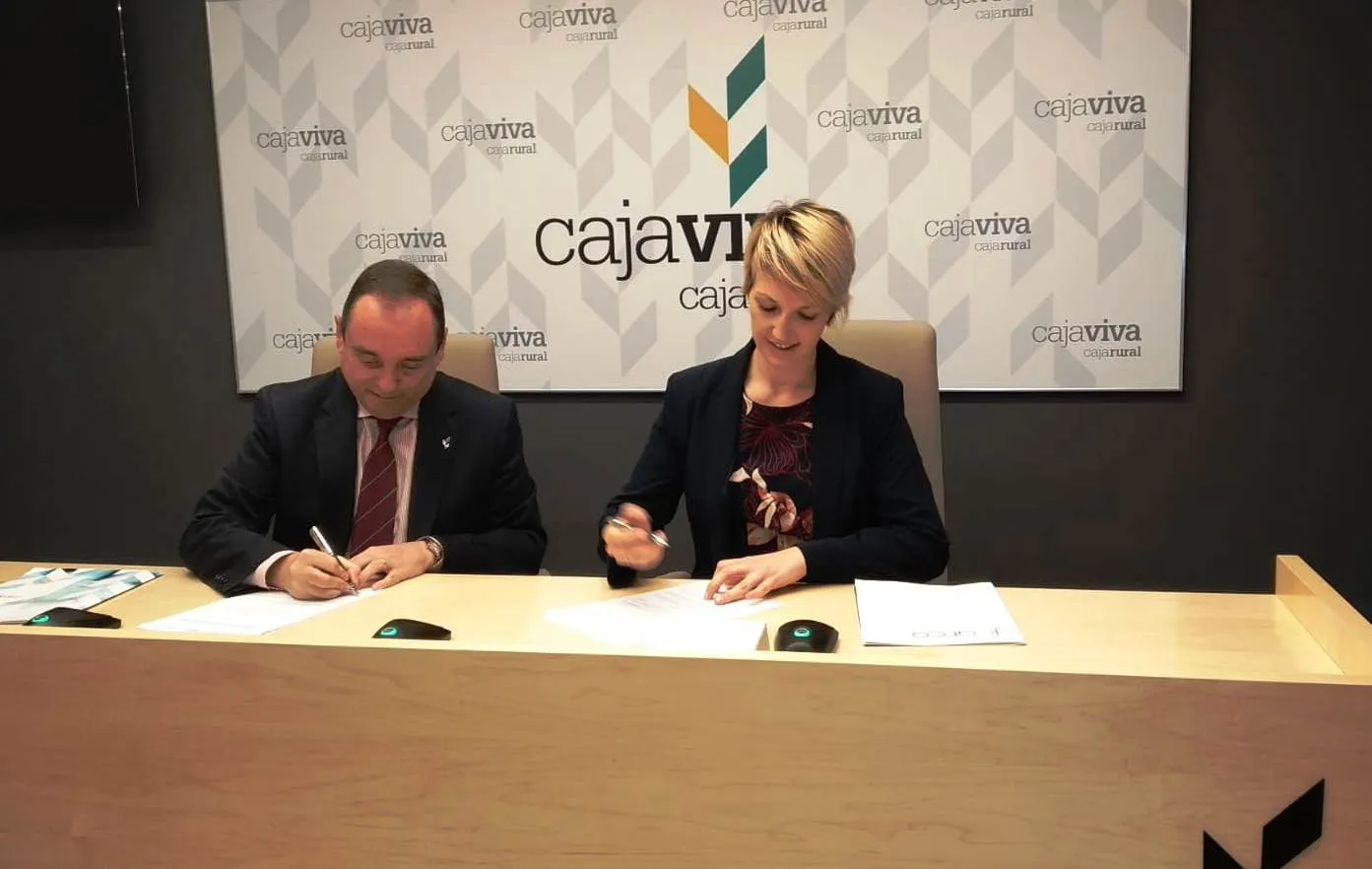Aranda de Duero Burgos: Cajaviva Caja Rural apoya a los jóvenes emprendedores de Aranda de Duero con la firma de un convenio