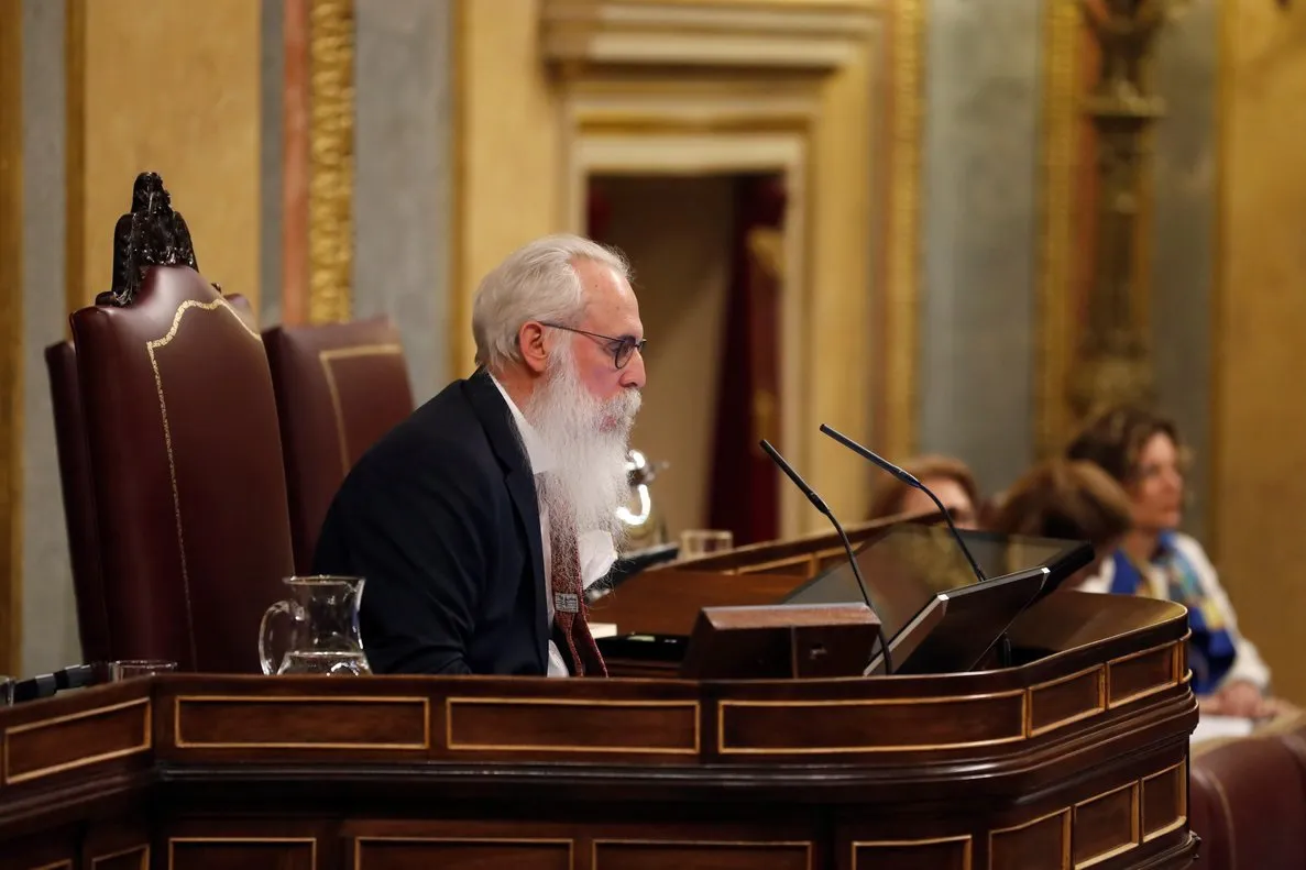 Actualidad Burgos: El diputado Zamarrón protagonista en Twitter en la Constitución de las Cortes