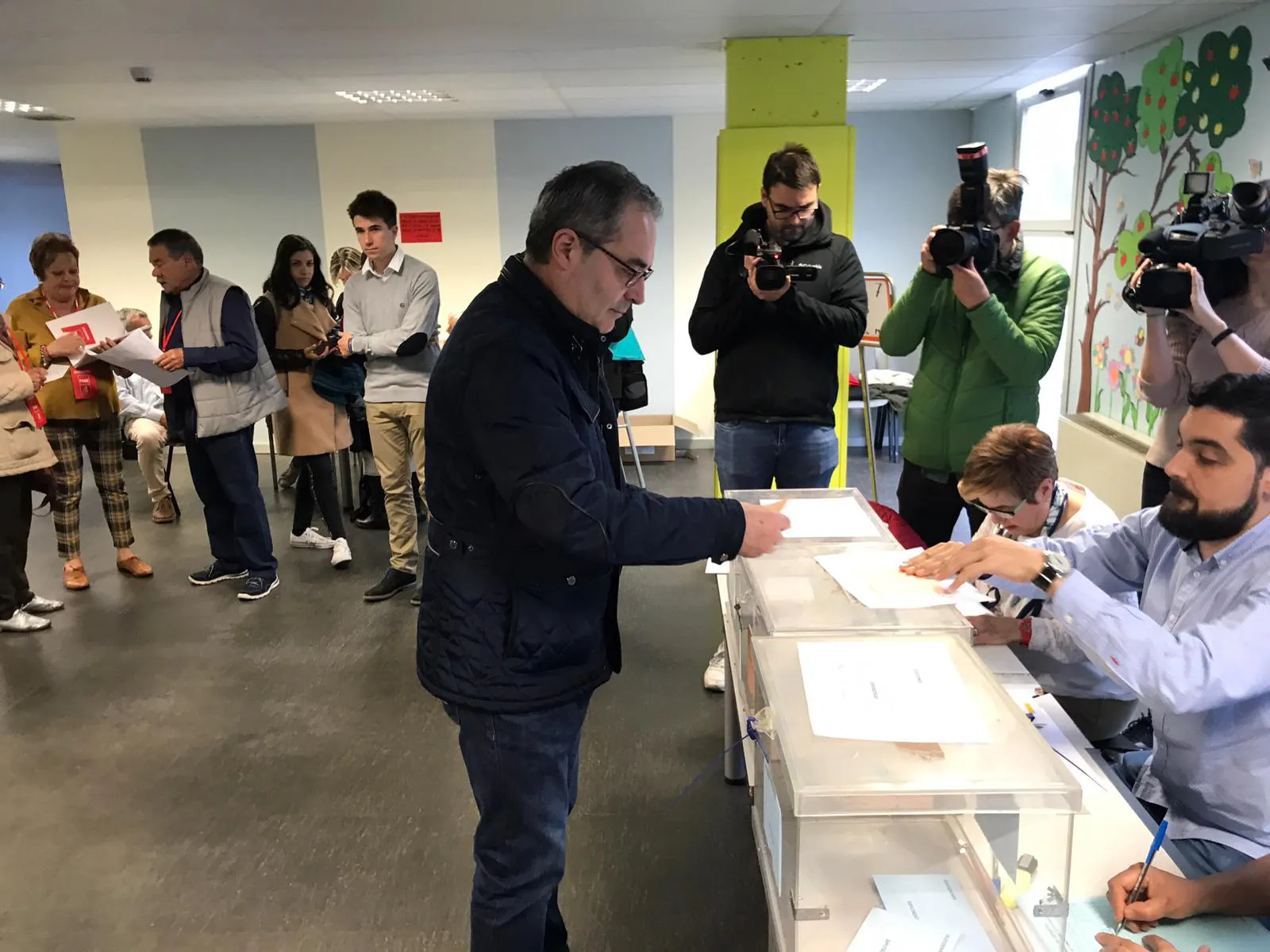 Local Burgos: Los candidatos depositan sus votos