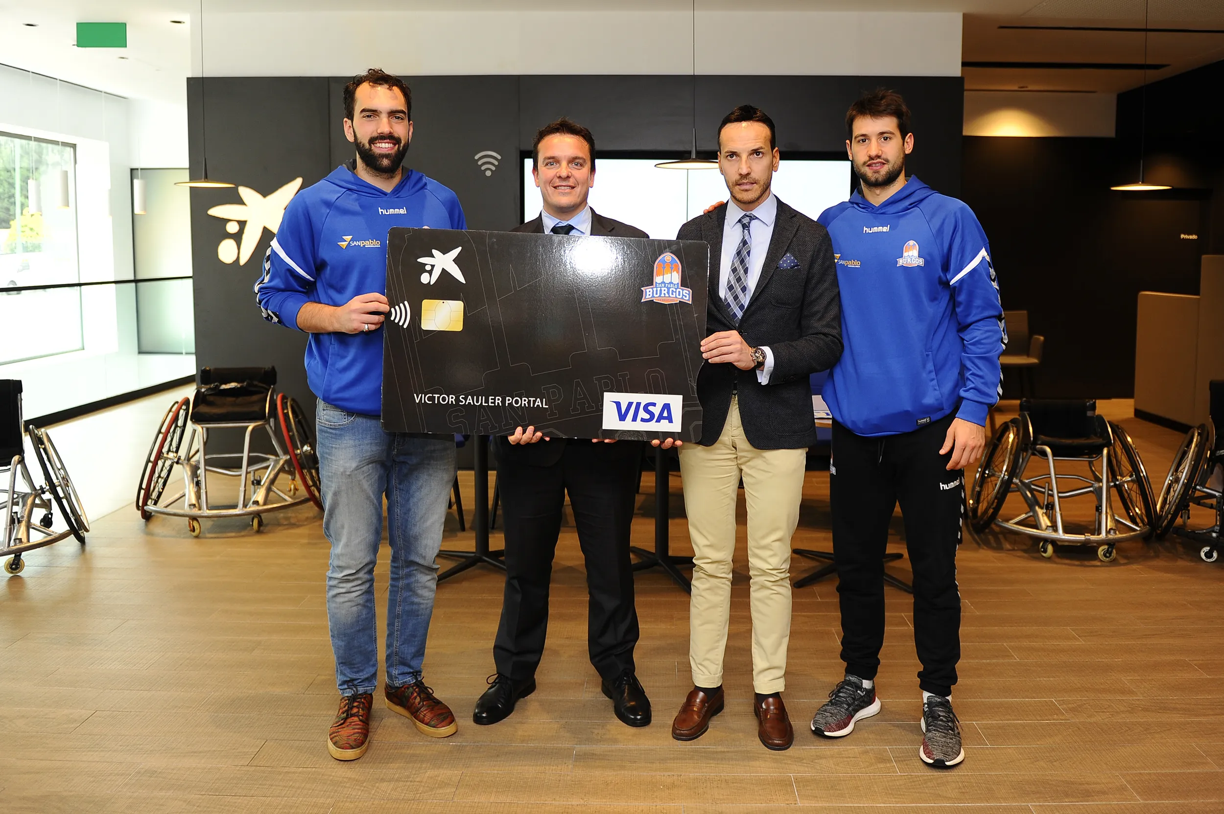 Baloncesto Burgos: El San Pablo Burgos y CaixaBank se unen en una tarjeta de crédito