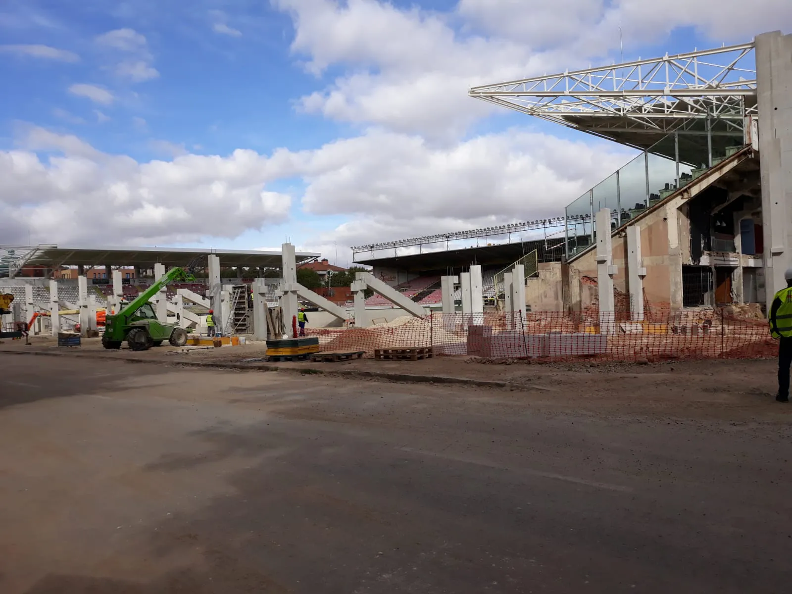 Actualidad Burgos: Se aprueba el modificado del proyecto de la fachada lateral del estadio del Plantío