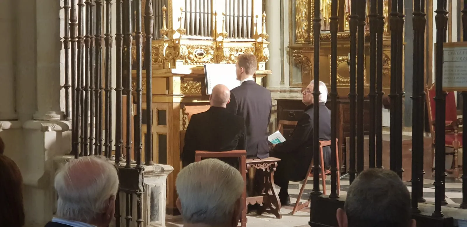 Cultura Burgos: Organistas 2.0, millenials tocando un órgano de 1674