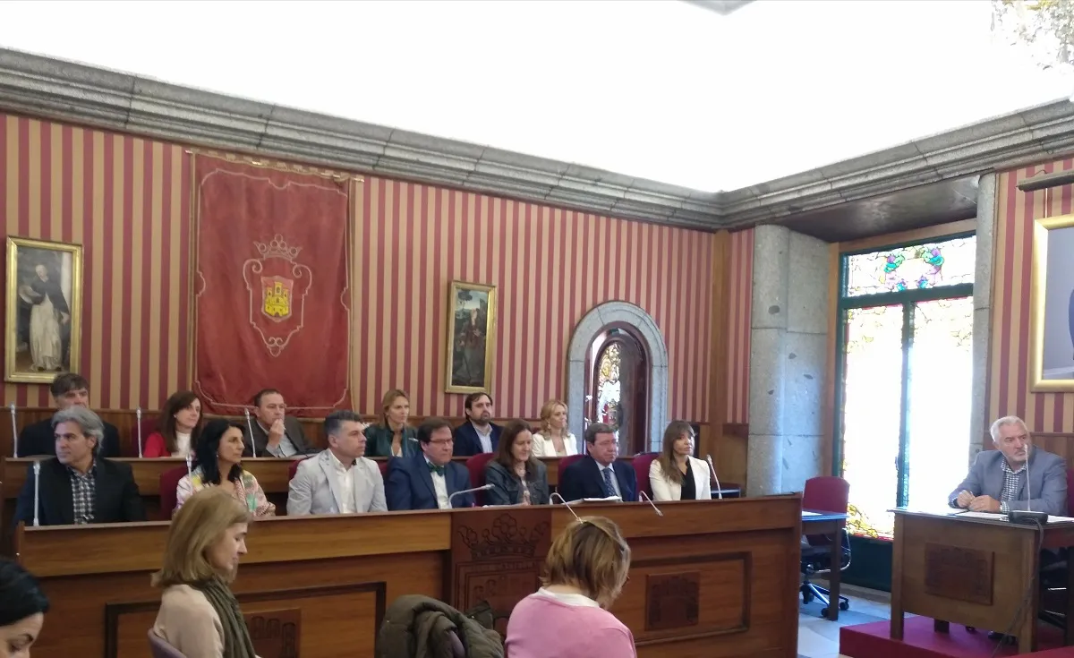 Política Burgos: El último Pleno municipal sirve de despedida para 16 concejales