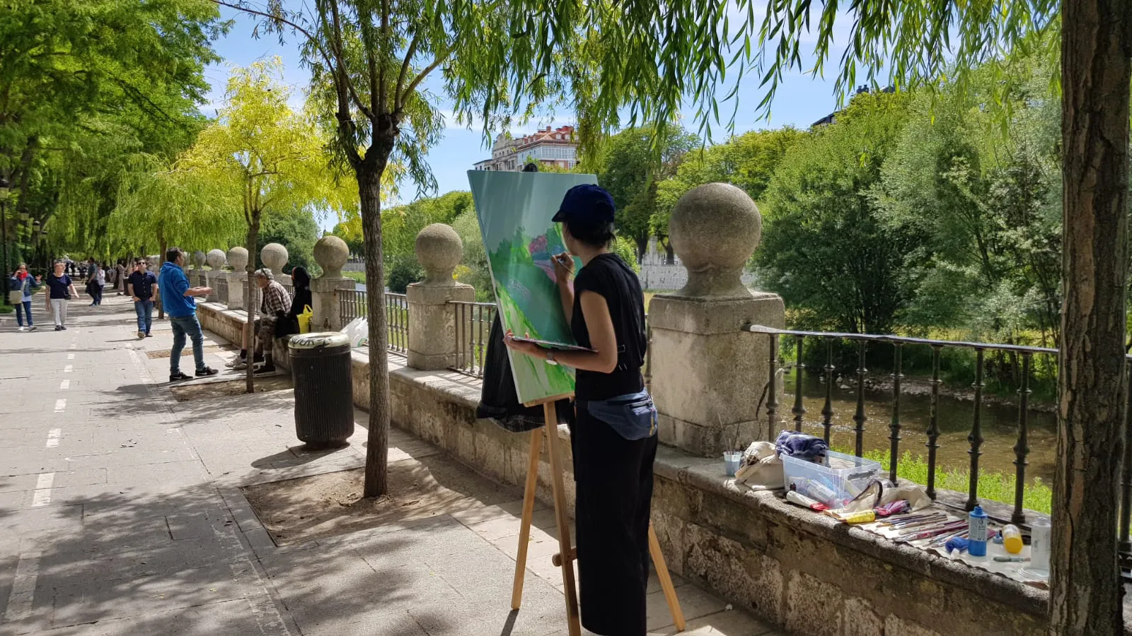 Una ciudad en pastel, óleo o acuarela