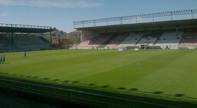De la Rosa hablará con los directivos del Burgos CF para ampliar el número de años de uso del Plantío