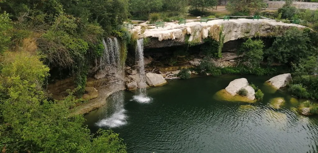 Muere ahogado un joven de 20 años en la cascada de Pedrosa de Tobalina tras tirarse desde lo alto