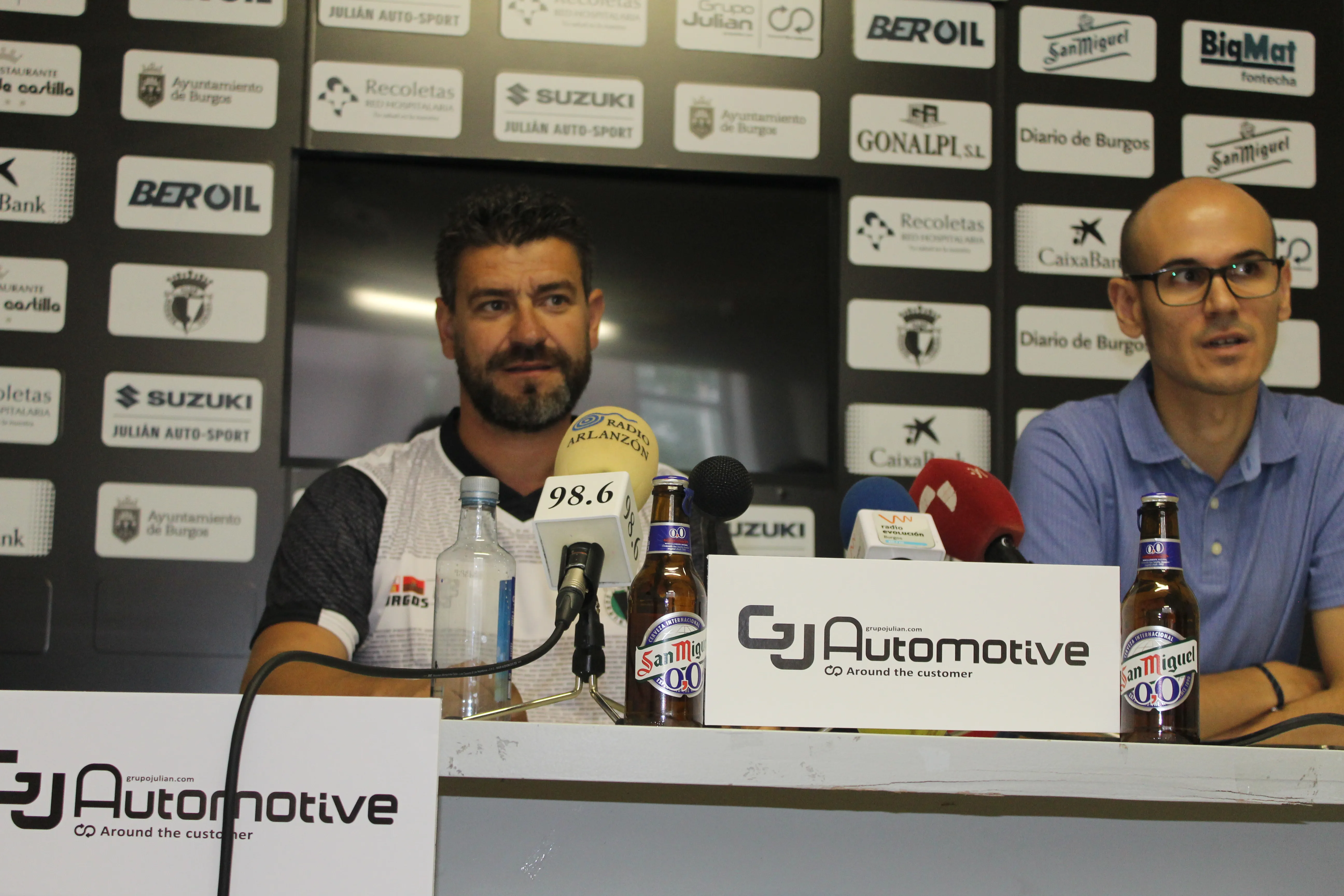 Fútbol Burgos: Estévez: tenemos entre manos un gran proyecto