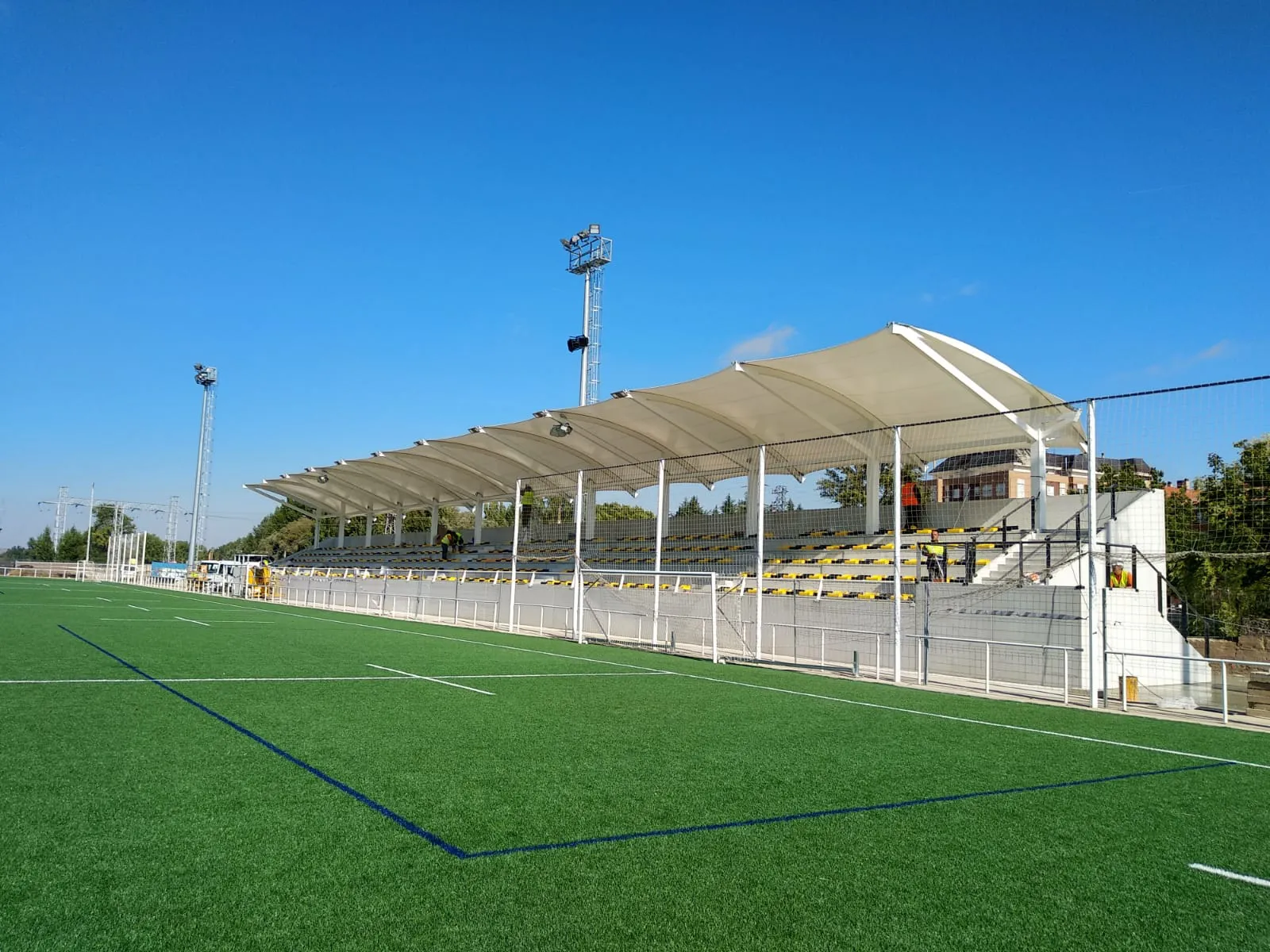 Plantean priorizar la construcción de aseos en San Amaro y mejorar el complejo de San Pedro y San Felices