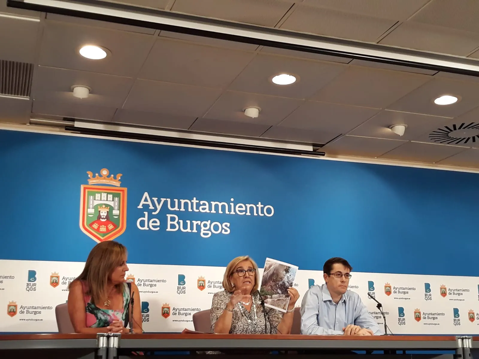 Ciudadanos denuncia la presencia de ratas en el cauce Molinar