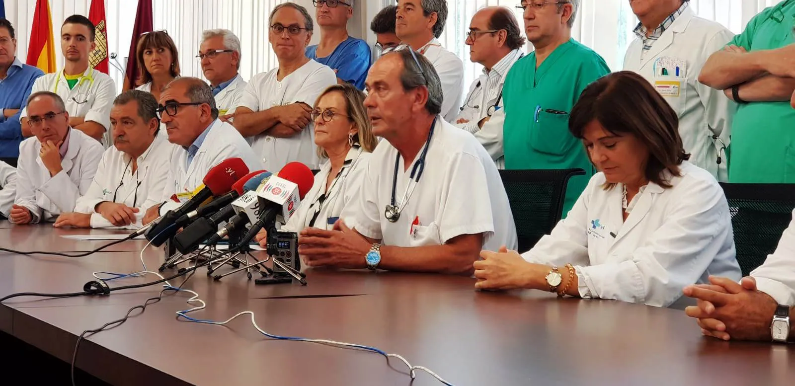 Los jefes de Servicio del HUBU exigen la dimisión de Mitadiel por la destitución del gerente del hospital sin explicaciones