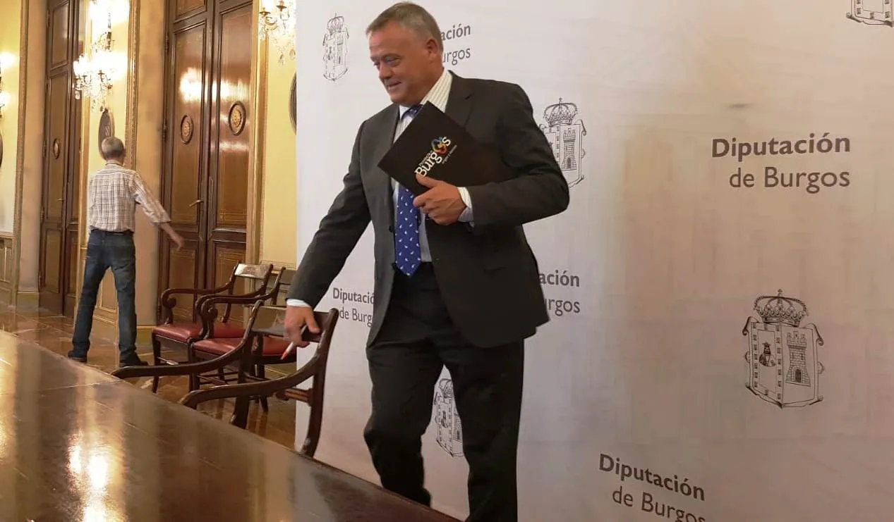 CC OO advierte a Lorenzo Rodríguez que la aprobación de la RPT sin informe de intervención podría ser prevaricación.