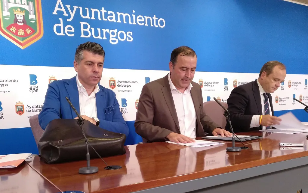 PP, Cs y Vox proponen crear un distrito industrial y ampliar el tejido asociativo