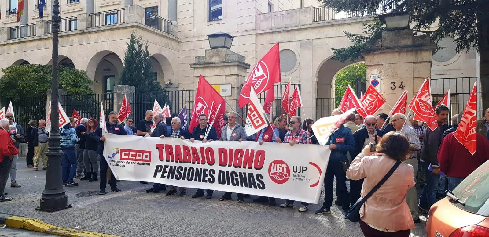 Economía y Empresa Burgos: UGT y CC OO apuestan por derogar la reforma de las pensiones del PP que reduce la subida al 0,25% y no al IPC