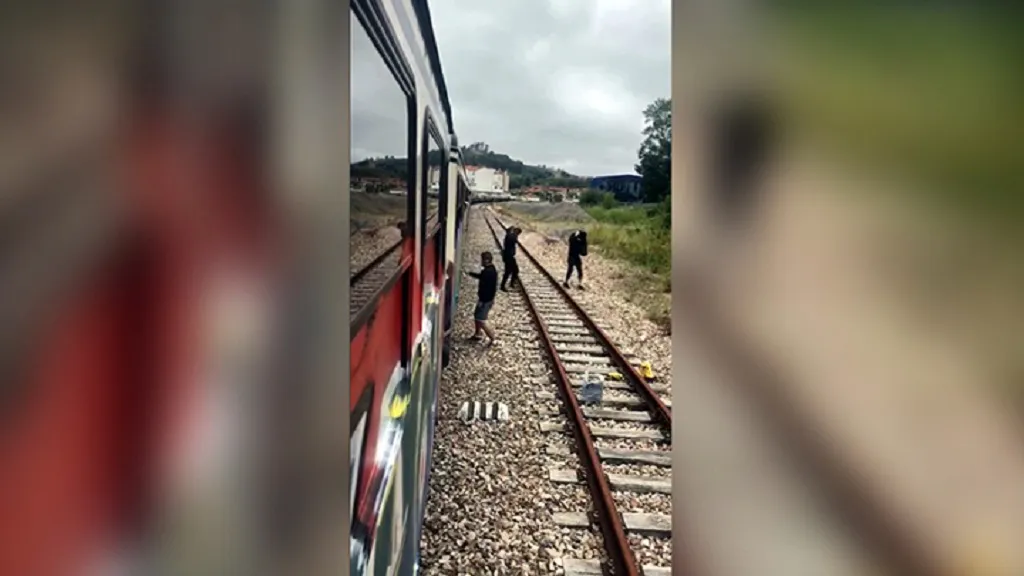 La Guardia Civil detiene a un grupo delictivo de grafiteros por supuestos daños en más de 2.000 trenes en Europa