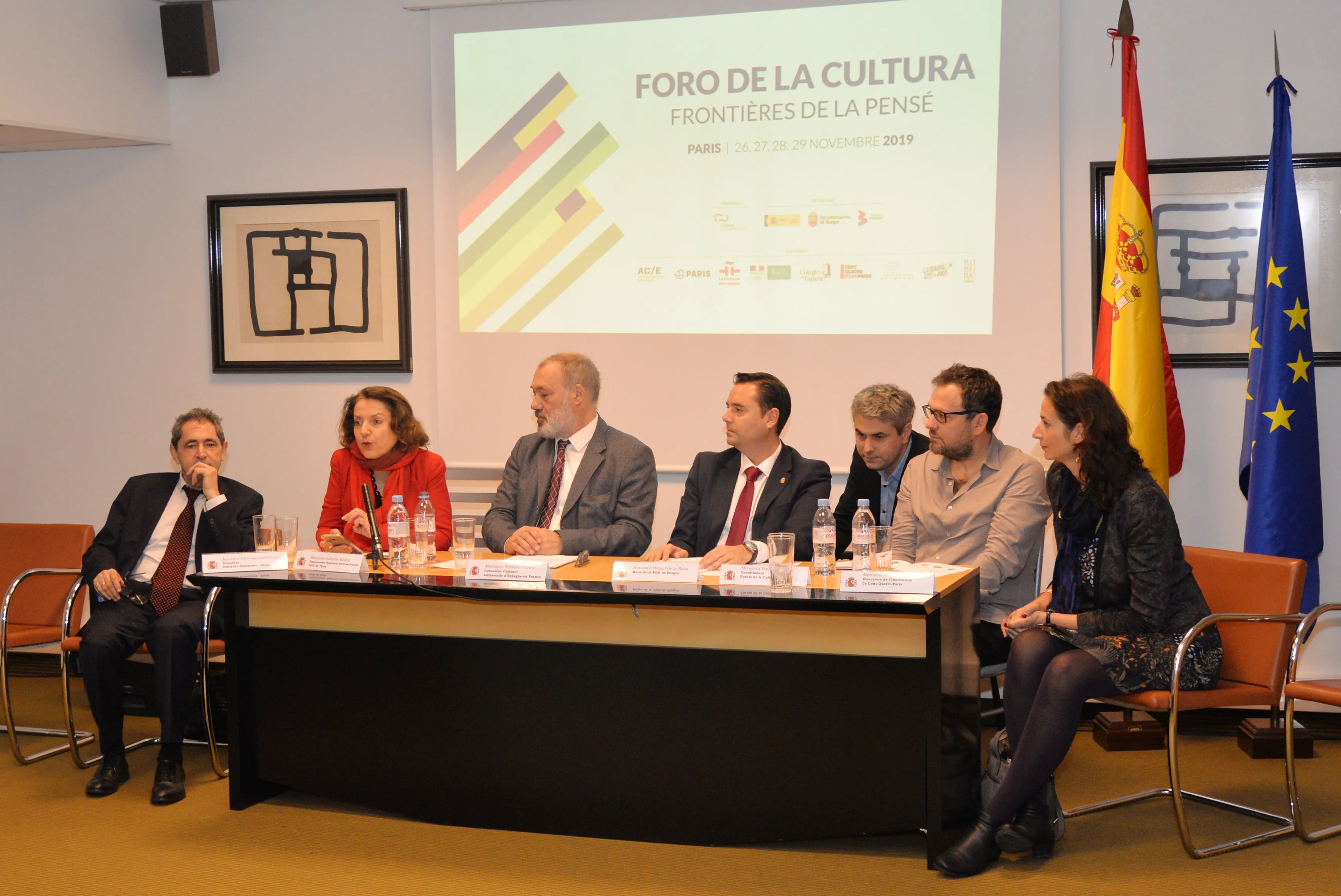 El Foro de la Cultura se presenta en París reivindicando un diálogo crítico que traspase fronteras