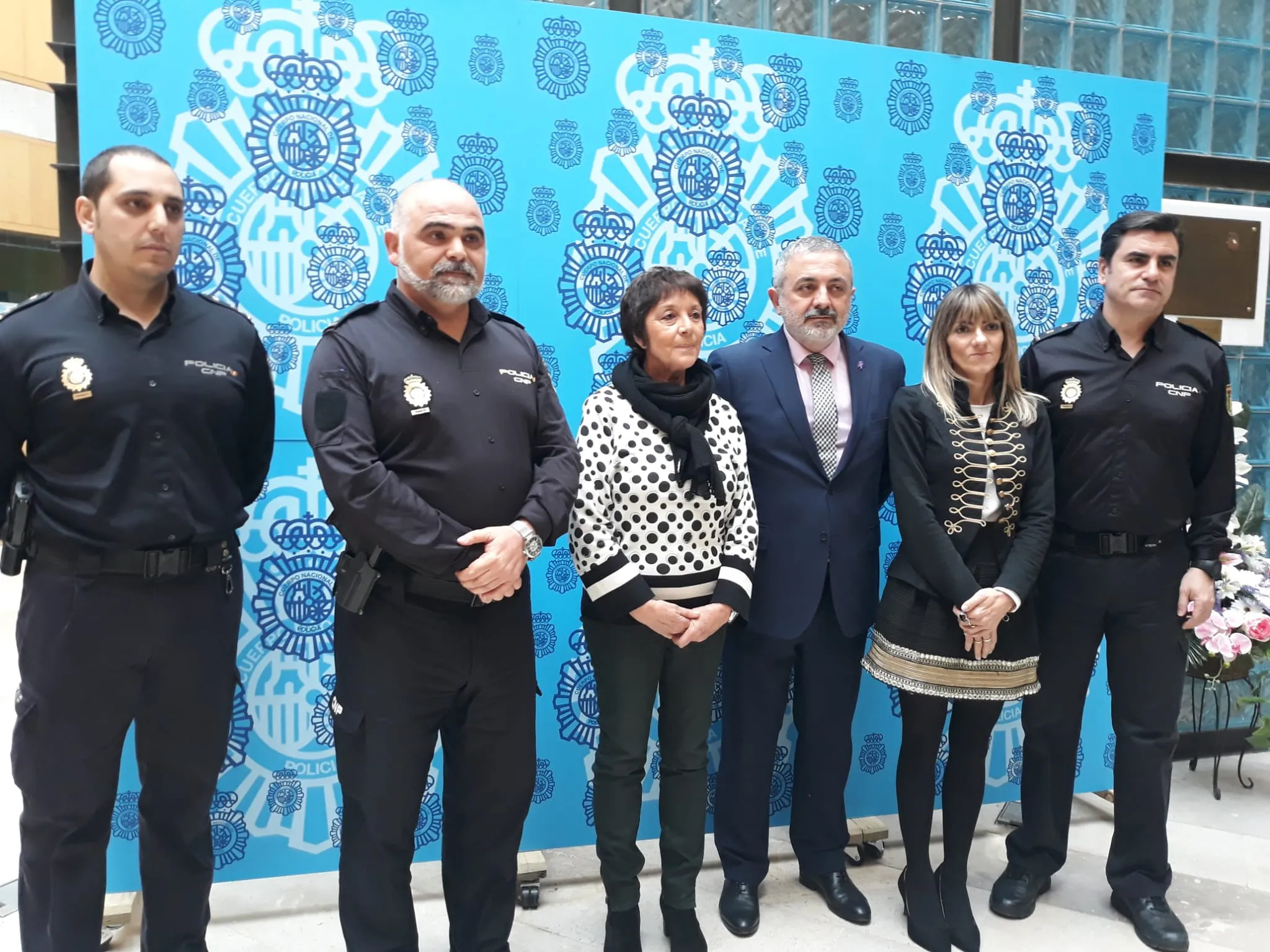 Detenidos, pero en libertad, los autores de la estafa a 13 ancianos por valor de 3 millones de euros