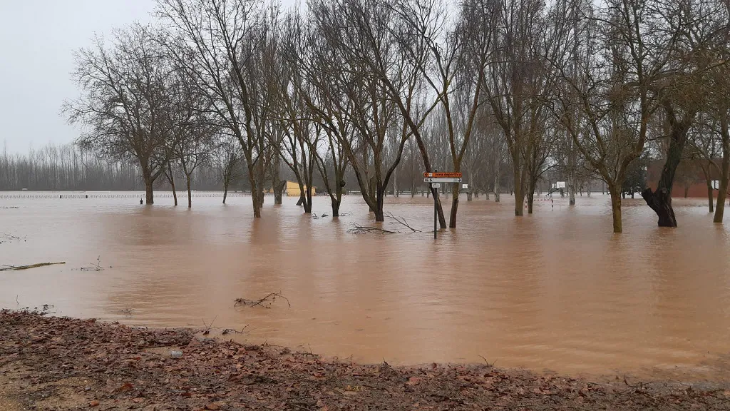 Melgar de Fernamental muy afectada por las inundaciones