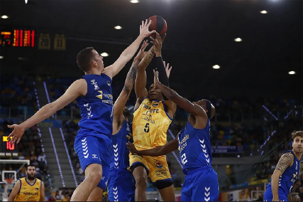 Baloncesto Burgos: 92-89. Sin premio en el último del año en Gran Canaria