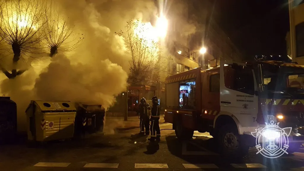 Arden nueve contenedores durante la Nochevieja en Burgos