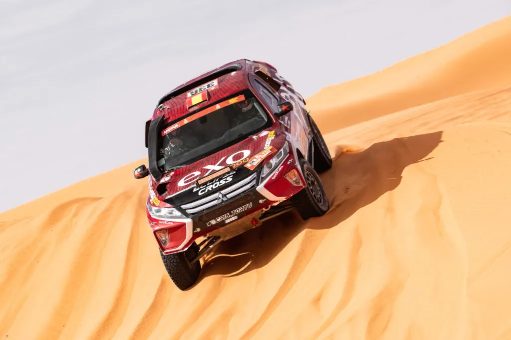 Cristina Gutiérrez completa con éxito la primera semana del Dakar