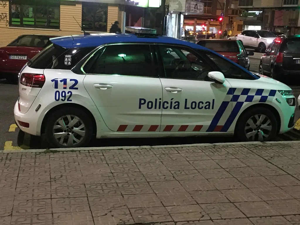 La Polocía Local levanta acta a un establecimiento por vender alcohol a menores
