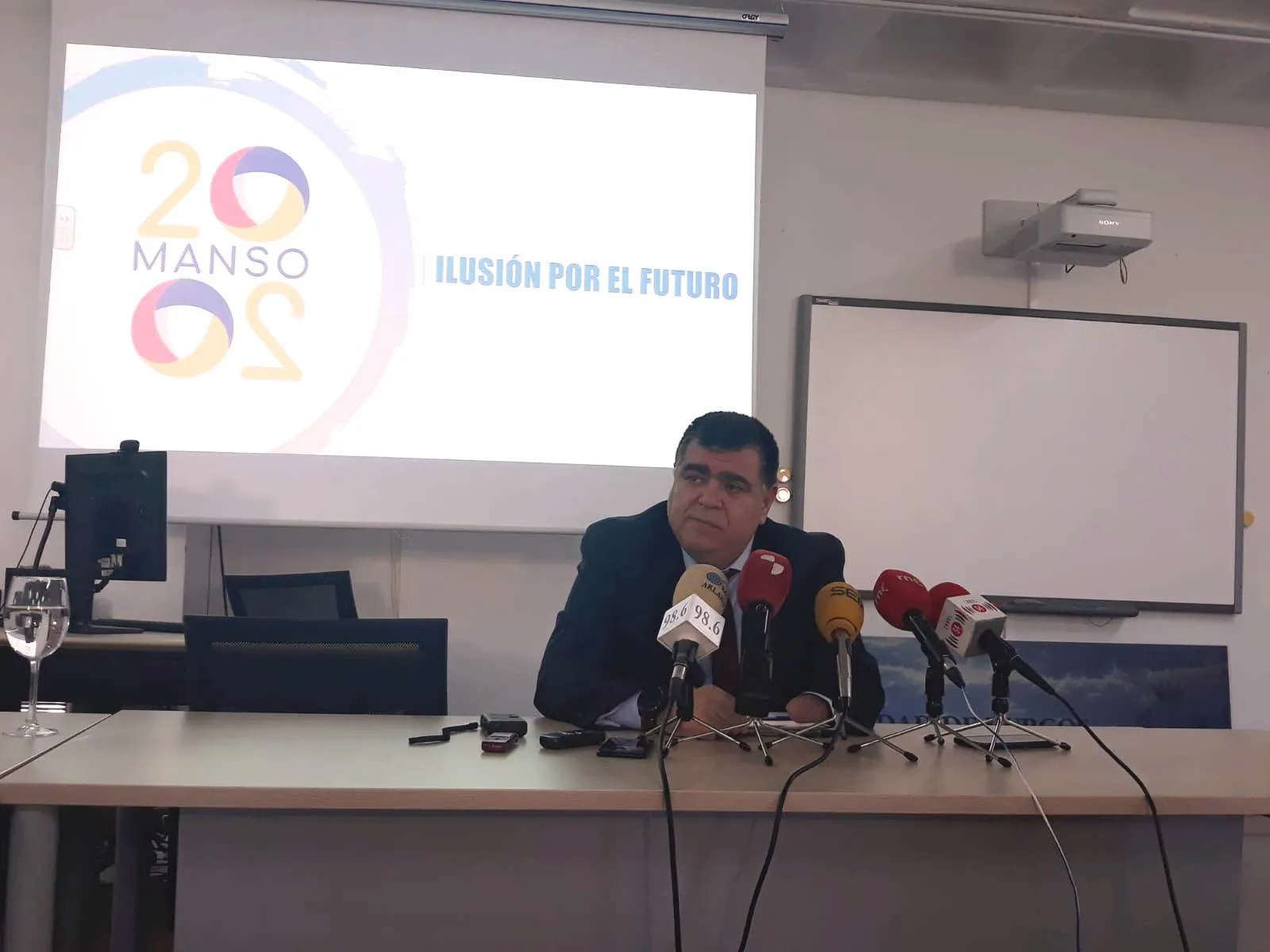 Un nuevo candidato a rector para una Universidad de Burgos debilitada y despoblada