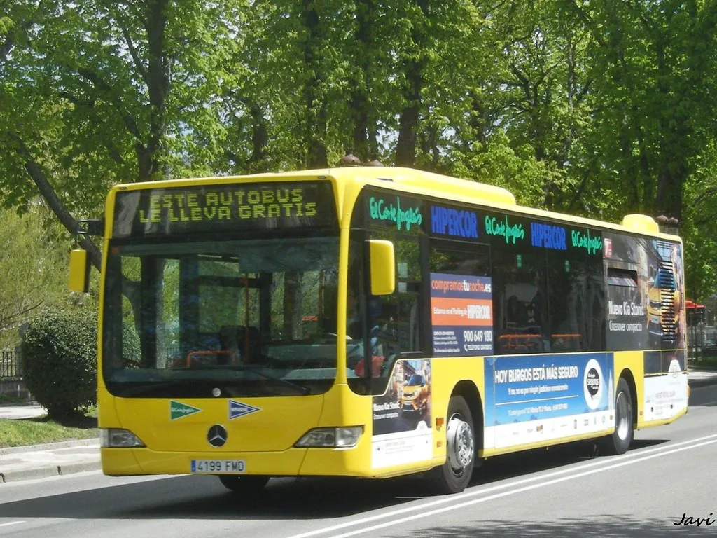 Suspendido el servicio de autobuses al Centro Comercial Parque Burgos