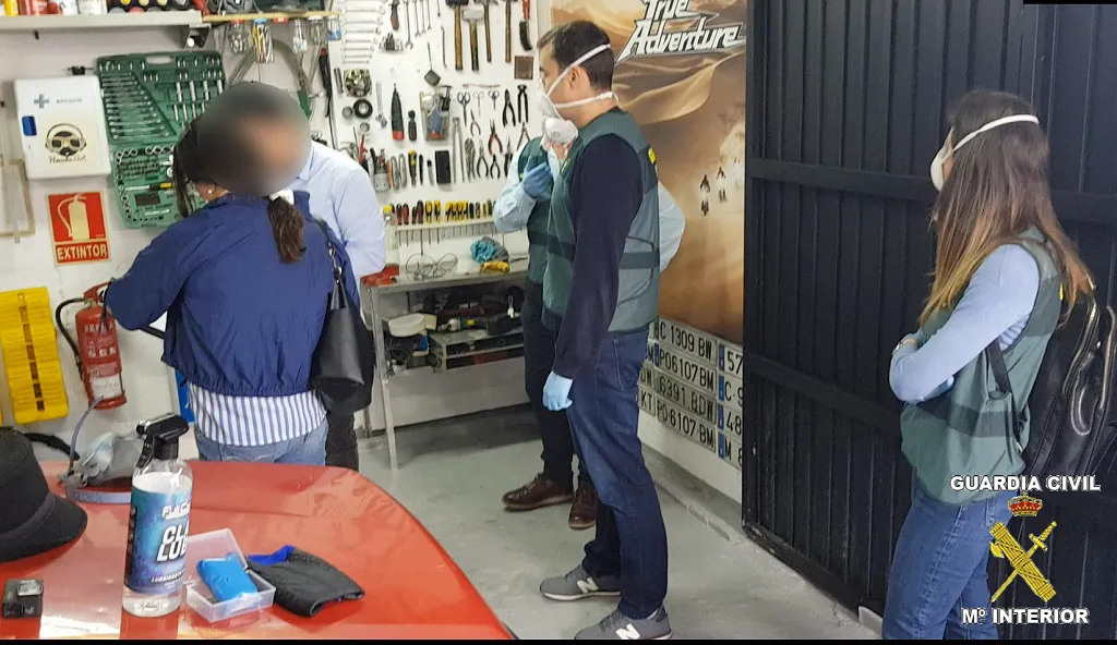 La Guardia Civil detiene a una persona por estafar material sanitario a través de la venta por internet