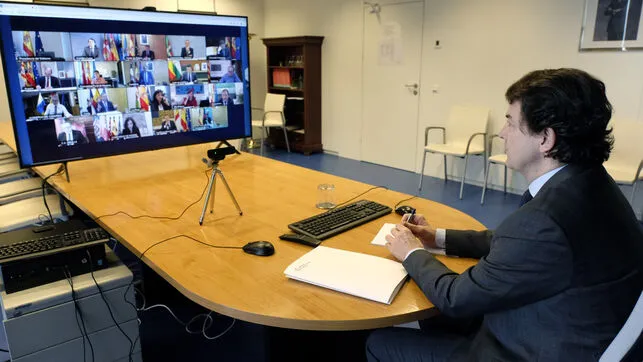 Mañueco critica que se permita el ejercicio sin criterios técnicos ni coordinación con las autonomías