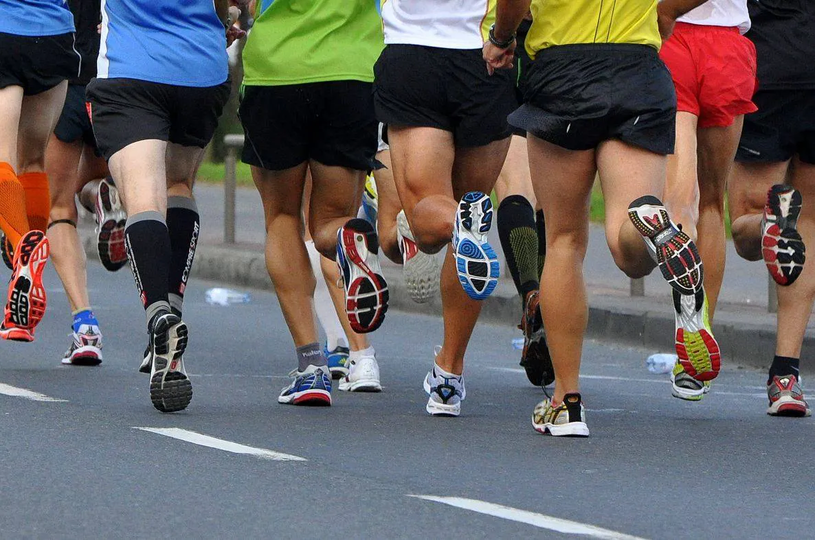 Los paseos ya pueden ser en grupos de hasta diez personas desde fase 1 este lunes