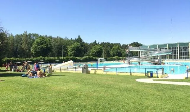 El Equipo de Gobierno contento con la respuesta de los burgaleses a las Piscinas Municipales