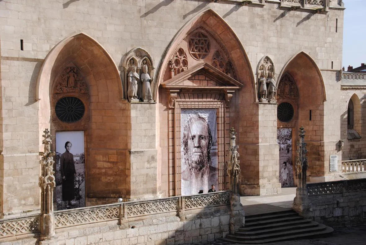 La Consejería de Cultura apoya las nuevas puertas para la Catedral de Burgos