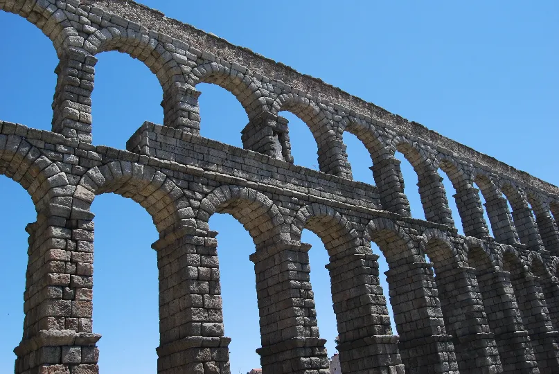 Castilla y León celebrará un homenaje a las víctimas de la Covid-19 el próximo lunes en Segovia
