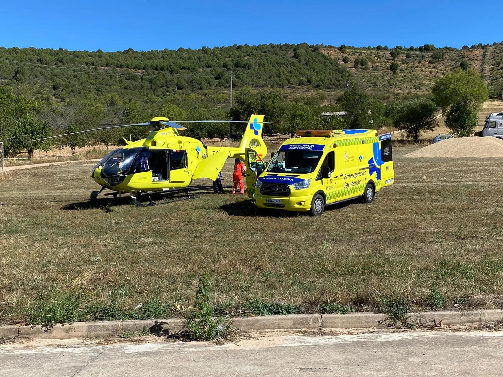 Una mujer de 49 años resulta herida tras caérsele encima su caballo desbocado