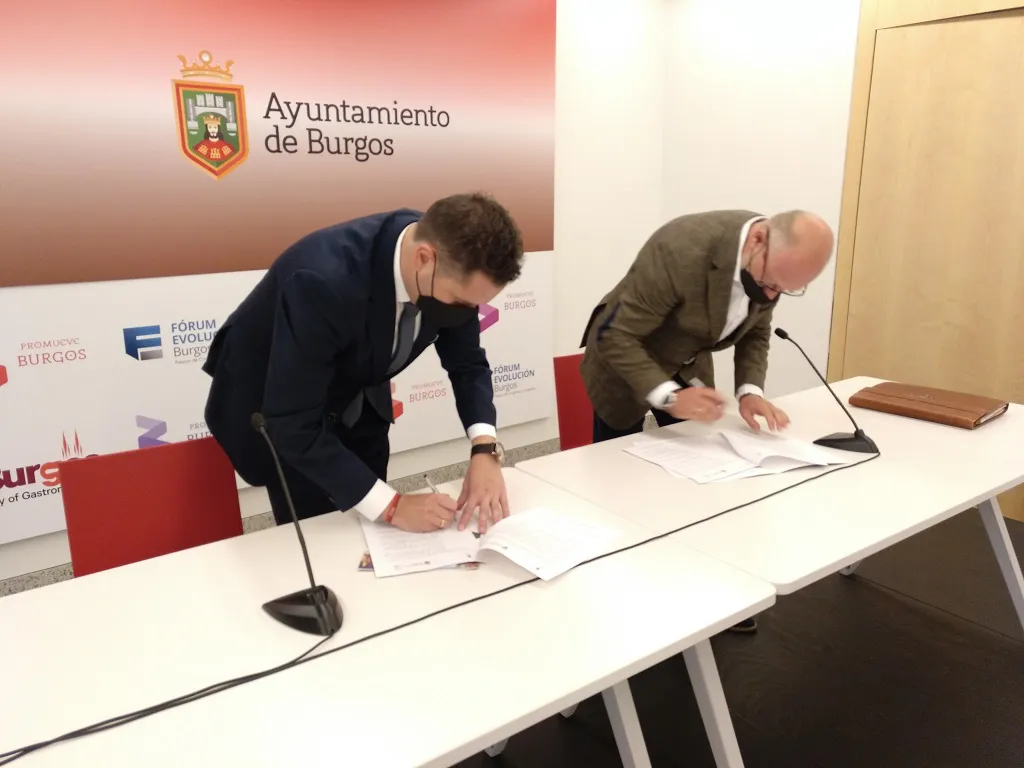 El Aparejadores Rugby Club recibirá 150.000 E en concepto de patrocinio municipal