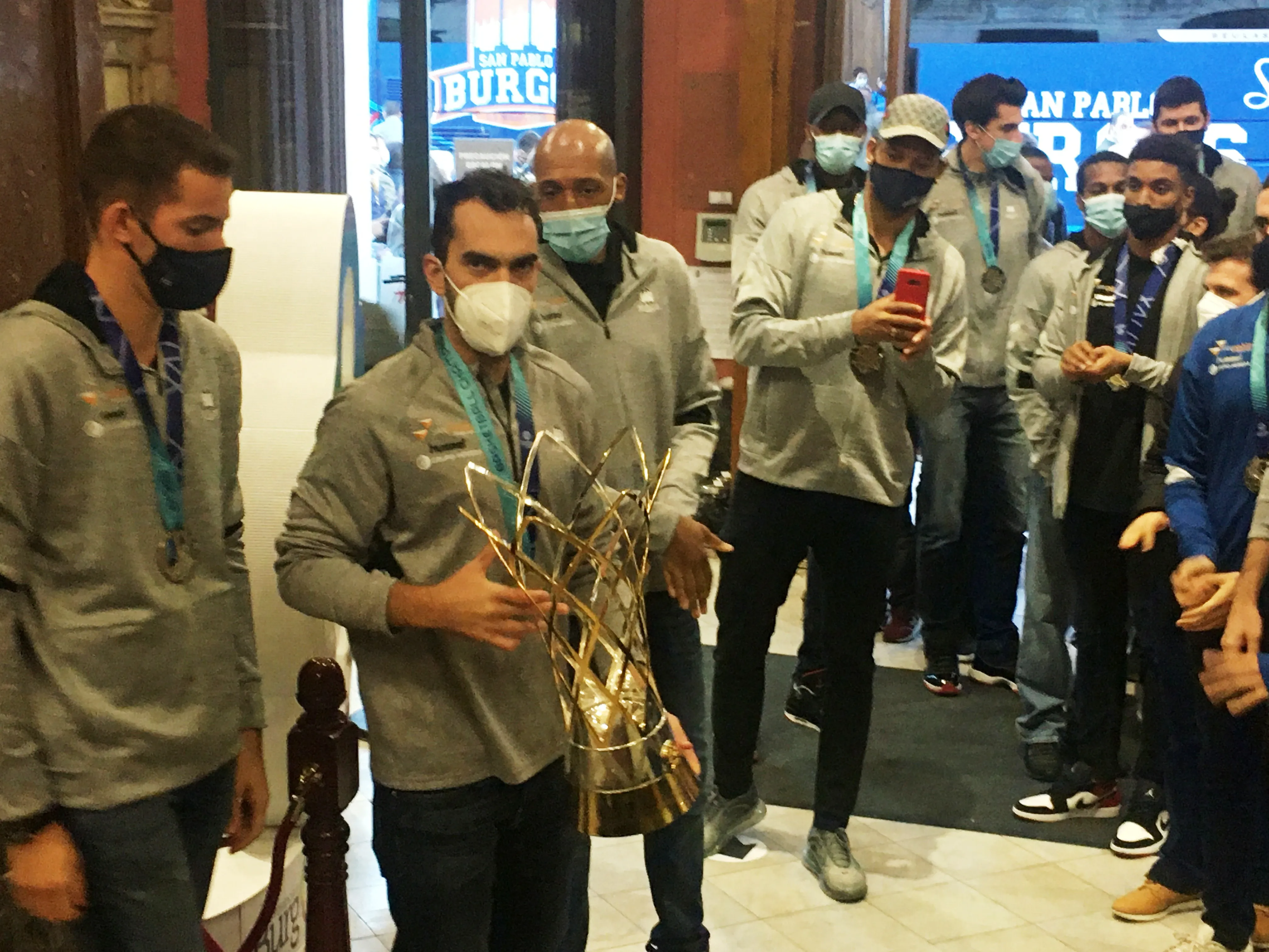Baloncesto Burgos: El Cid se pone su equipación para recibir a los campeones de Europa